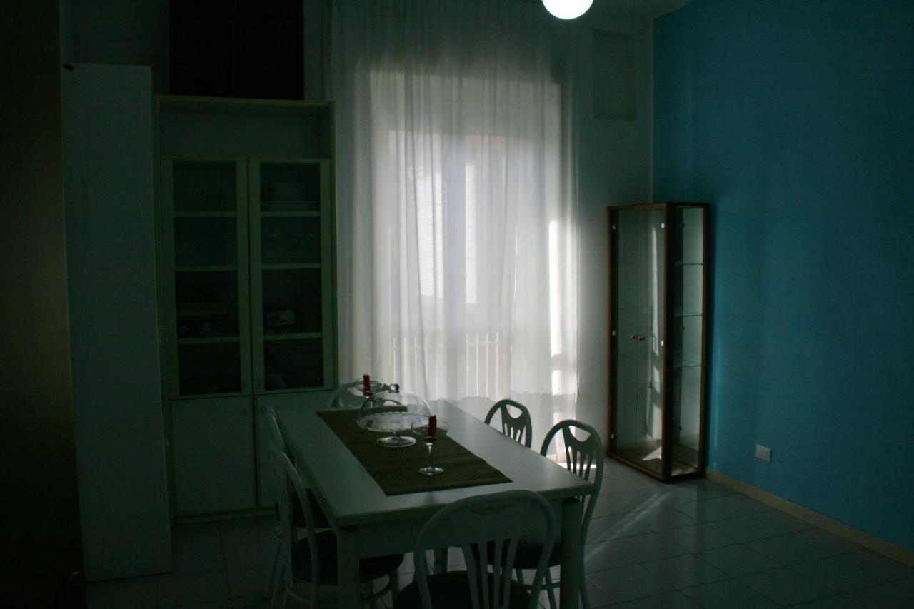 2 Bedrooms Appartement At Pescara 300 M Away From The Beach With Balcony And Wifi Ngoại thất bức ảnh