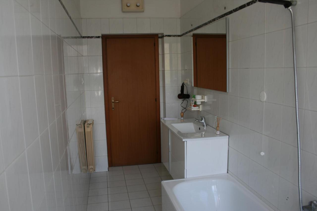 2 Bedrooms Appartement At Pescara 300 M Away From The Beach With Balcony And Wifi Ngoại thất bức ảnh